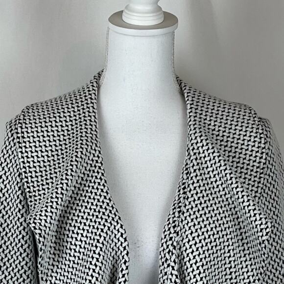 Calvin Klein Black White‎ Basketweave Coastal Grandma Ruffle Jacket NWOT Size 4P - Picture 3 of 11